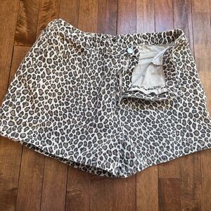 Gilli Leopard Print Jean Shorts